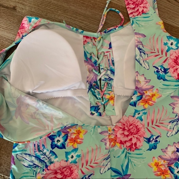 NWOT B. YOU Lace-Up 1PC Swimsuit - Picture 6 of 6